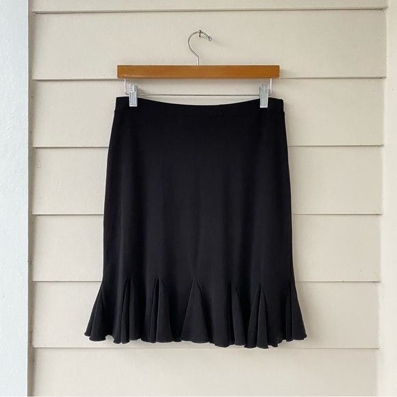 WHBM • Black Skirt with Ruffled Hem Size Medium - Picture 7 of 12
